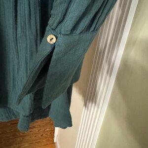 Free People Voyeur shirt dress, size M. Wooden buttons and pockets!